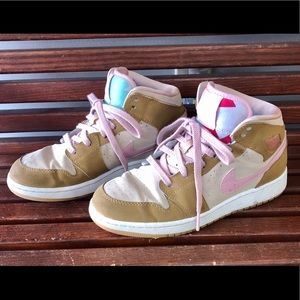 Nike Air Jordan “Lola Bunny”